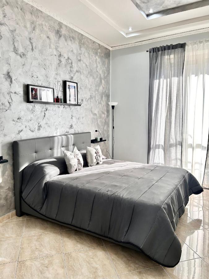 Appartement Casa Vacanze The Fortress à Naples Extérieur photo