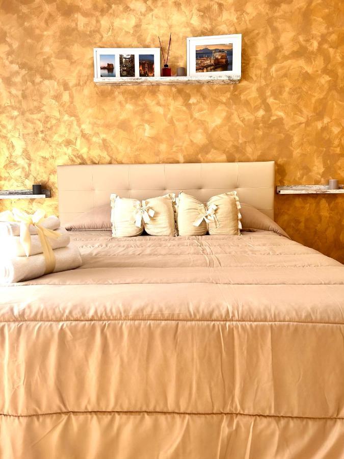 Appartement Casa Vacanze The Fortress à Naples Extérieur photo